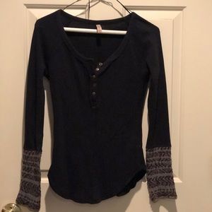 Cute long sleeve free people shirt